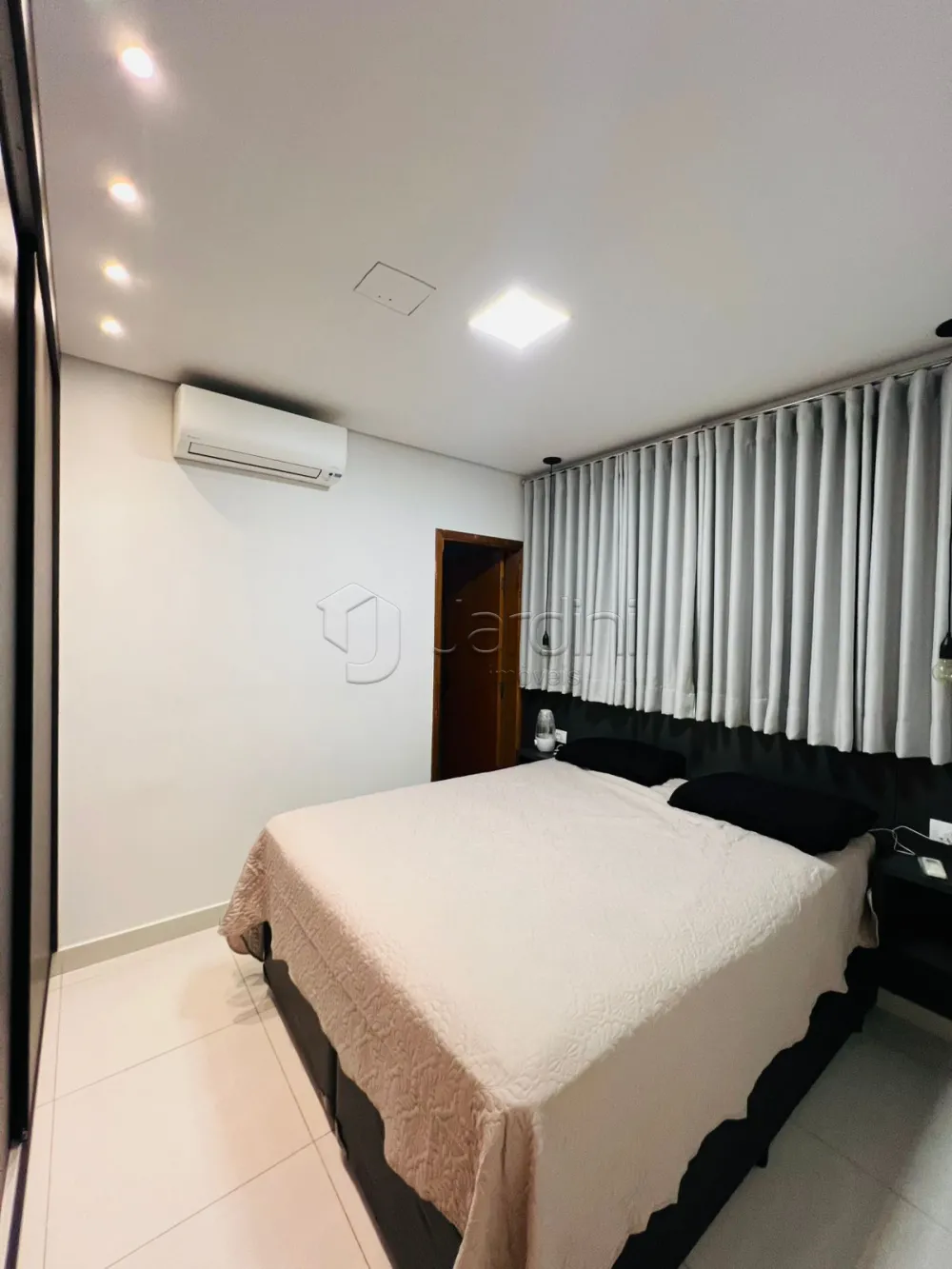 Comprar Apartamento / Padr&atilde;o em Franca R$ 320.000,00 - Foto 8