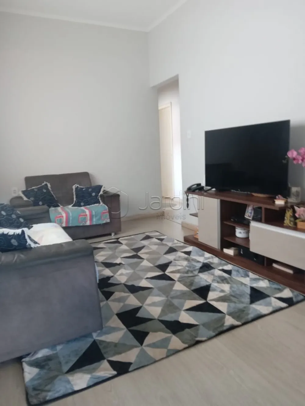 Comprar Casa / Padr&atilde;o em Franca R$ 490.000,00 - Foto 1
