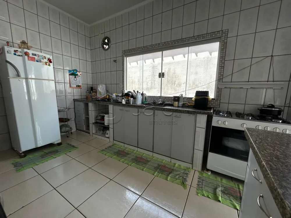 Comprar Casa / Padr&atilde;o em Franca R$ 490.000,00 - Foto 2