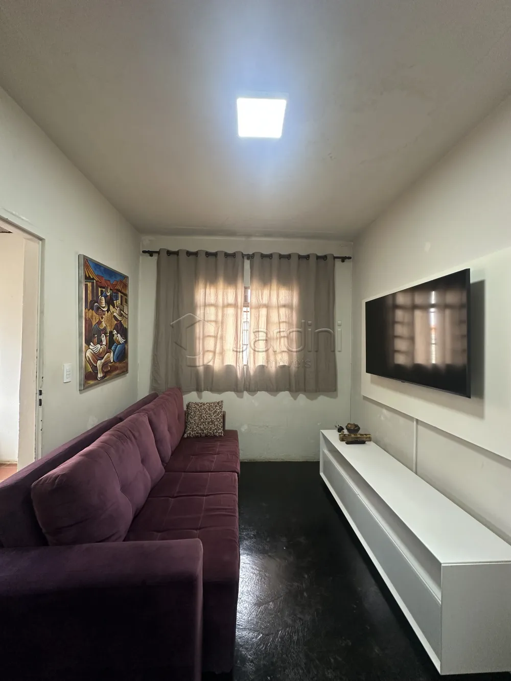 Comprar Casa / Padr&atilde;o em Franca R$ 300.000,00 - Foto 1