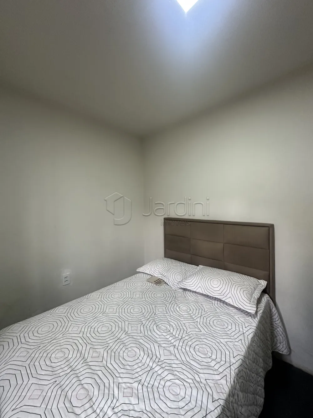 Comprar Casa / Padr&atilde;o em Franca R$ 300.000,00 - Foto 5